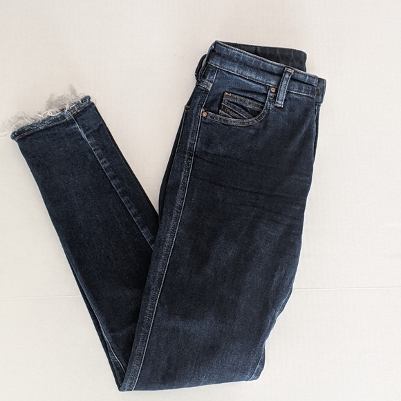 DIESEL Babhila Slim Skinny Women's frayed Hem Jeans Size: 01 W 23 L 32 - Picture 1 of 12